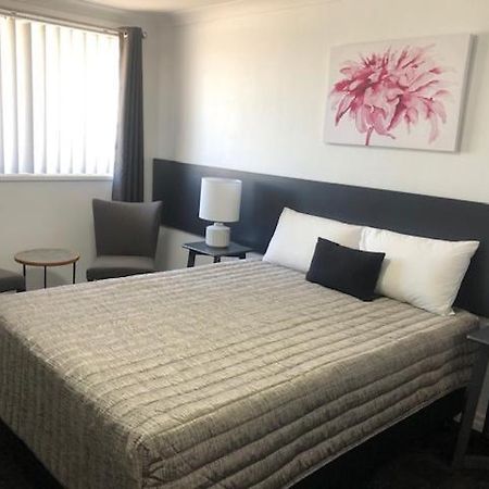 South Tamworth Motor Inn エクステリア 写真