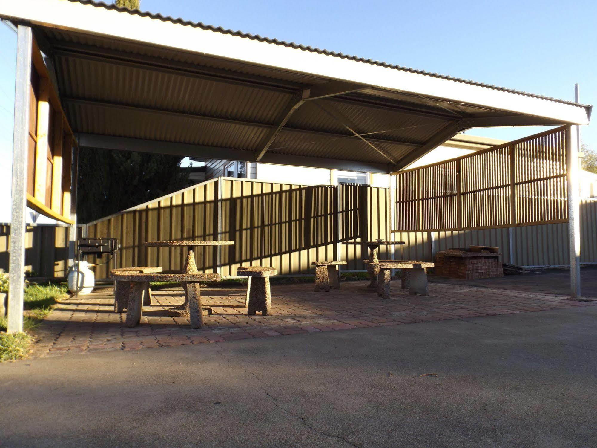 South Tamworth Motor Inn エクステリア 写真